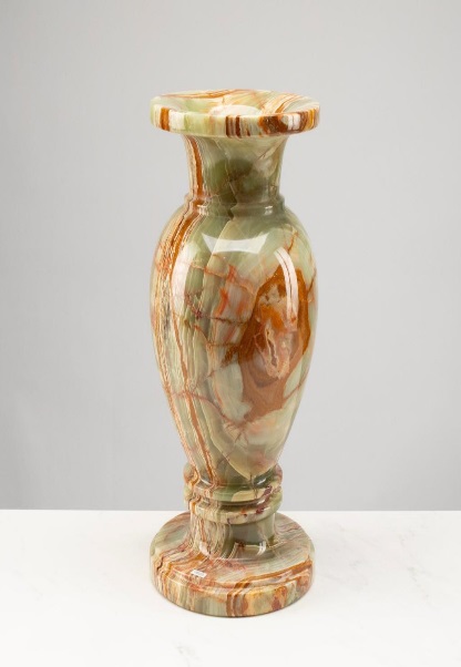 Patterned onyx vase